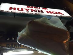 -Bánh Mì Huynh Hoa