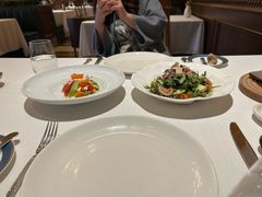 佩里戈丁沙拉-福楼法餐厅FLO