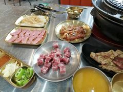-胡悦里韩式烤肉(芝罘万达广场店)