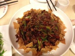 辣爆凤爪-焯宇豆皮涮牛肚
