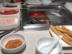 -海底捞火锅鲜切牛肉主题店(长寿路店)