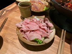 -白乐天毛肚火锅馆(解放碑店)