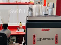 -UNI UNI(环亚凯瑟琳店)