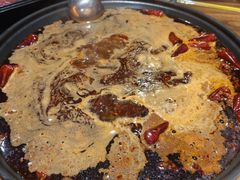 -旧街市鲜货老火锅(大光路店)