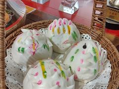 -蓝田九大碗民俗食府(蓝田店)