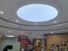 -雅悦齿科(顾村公园店)
