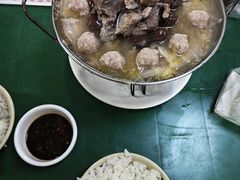 -一口猪海鲜浑锅·东北家常菜