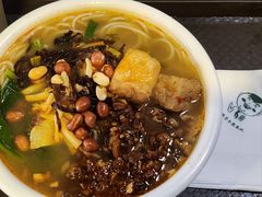 -水平有限螺蛳粉(宏达大厦店)