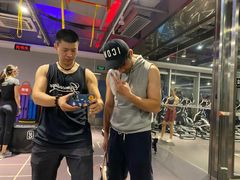 -乐刻运动健身(中电照明大厦店)