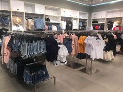 -H&M(鹏欣水游城店)
