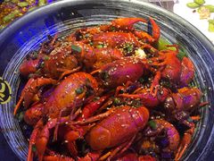 -肥肥虾庄·金牌油焖大虾(汉口城市广场店)