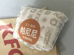 芝士猪柳帕尼尼-肯德基(龙之梦购物中心店)