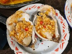蒜蓉烤乳山生蚝-辉记炭烧海鲜大排档·老字号(福田店)