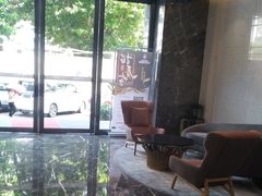 -柏槿酒店(罗湖口岸向西地铁站店)