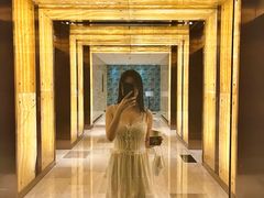 -上海龙之梦万丽酒店