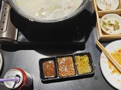 -牛牛和牛海鲜粥底火锅(长虹国际城店)