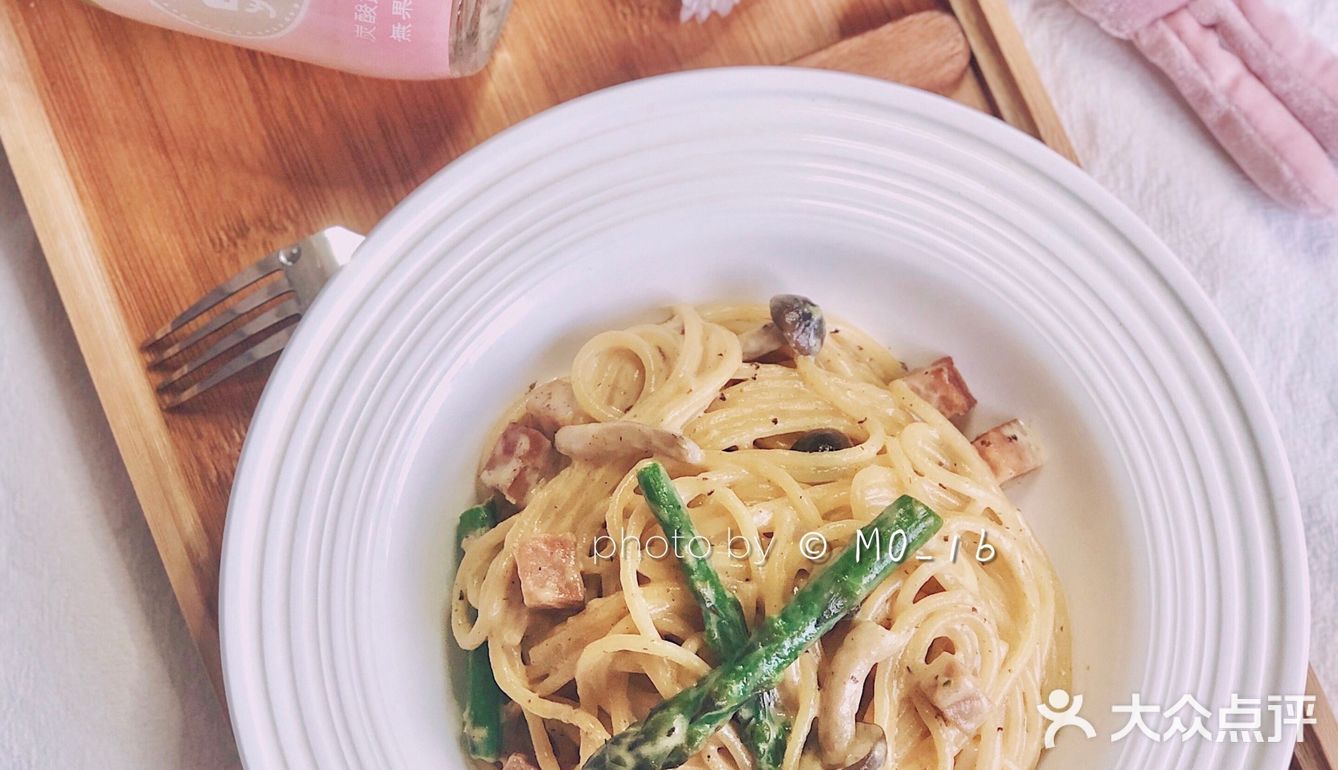 5/2 Saturday ｜ 芦笋午餐肉蛋黄奶酱意面🍝 