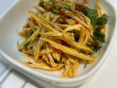 -靓虾二哥长沙地标小龙虾(五一广场店)