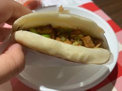 酥皮肉夹馍-西贝莜面村(当代商城店)