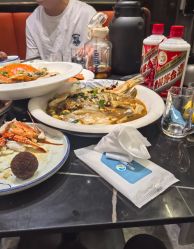 -玥奢国际母婴护理中心(滨江宝龙店)