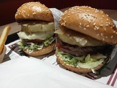 -The Habit Burger Grill 哈比特汉堡(复兴soho店)