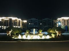 -七彩云南古滇温泉山庄
