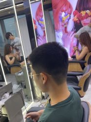 -藤野造型烫发染发