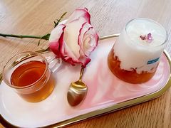 富士山上桃胶芦荟嫩肤酸奶-Blueglass酸奶(财富购物中心店)