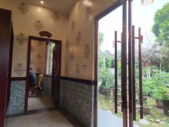 -周老三跷脚牛肉·全牛火锅(非遗传承店)
