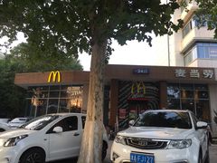 -麦当劳(南京路2店)