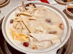 -三人行骨头王火锅(长寿店)