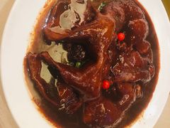 扒烧整猪头-扬州饭店(东关街店)