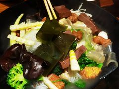 -万记麻辣烫国展总店