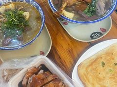 -叶新小吃店(来凤小区总店)