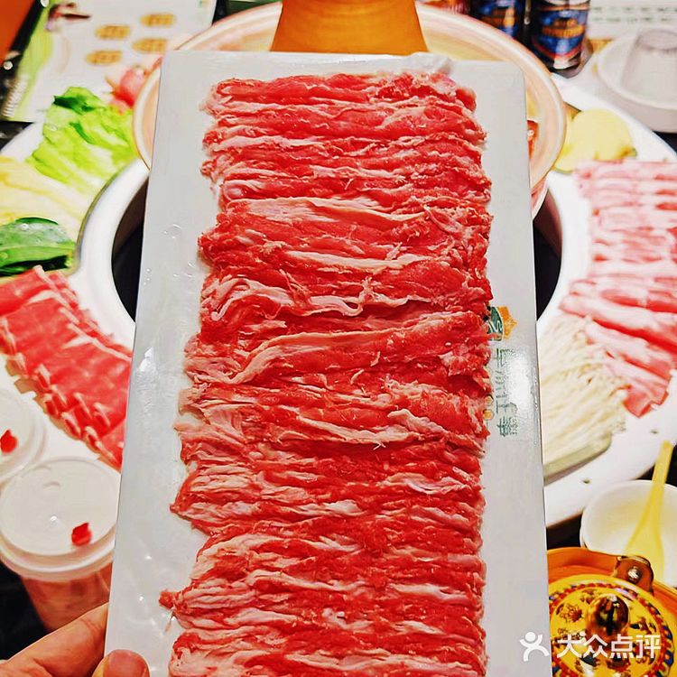 体验内蒙大草原风情,品味高品质牛羊肉火锅