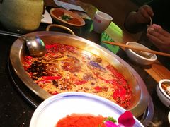 -潮火锅·麻辣牛肉火锅(观音桥方圆·LIVE店)