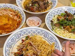 -李与白包子铺(桐梓林店)