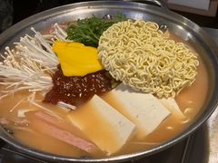部队火锅-富乐满韩国正宗炸鸡韩国料理(虹泉路店)