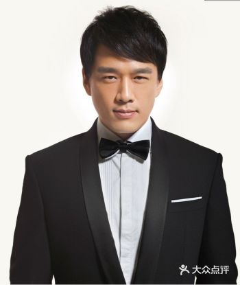 他是一个台湾艺人，但其实普通话说的特别好
