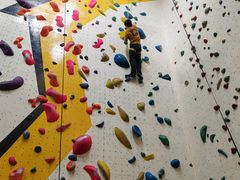 -问山MountQuest攀岩馆