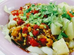 剁椒肉丝拌面-中央财经大学-食堂