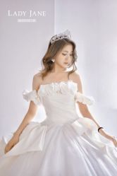 -Lady  Jane高端婚纱礼服馆