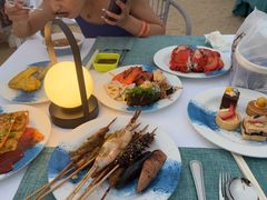 -亚龙湾希尔顿自助餐厅·海鲜·烧烤·沙滩BBQ·现场乐队