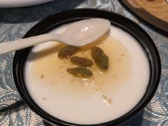 手工自制酸奶-巴扎美食·新疆菜·西域歌舞表演餐厅(新疆大厦店)