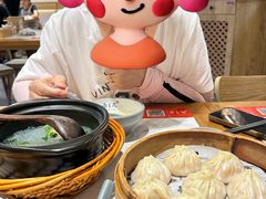 -馋三尺蟹粉小笼(人民广场店)