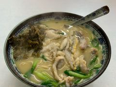 招牌黄鱼面-明呈黄鱼面馆(斜土路店)