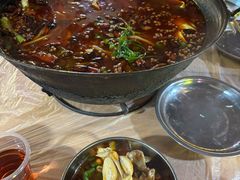 -鸿顺老铁锅美蛙鱼府(解放碑店)