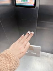 -槿里日式美甲工作室