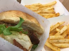 秘制照烧鸡腿堡-龙治汉堡(中华城店)