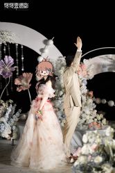 点击看大图 -拉瑞娜LaReine婚纱礼服高级定制